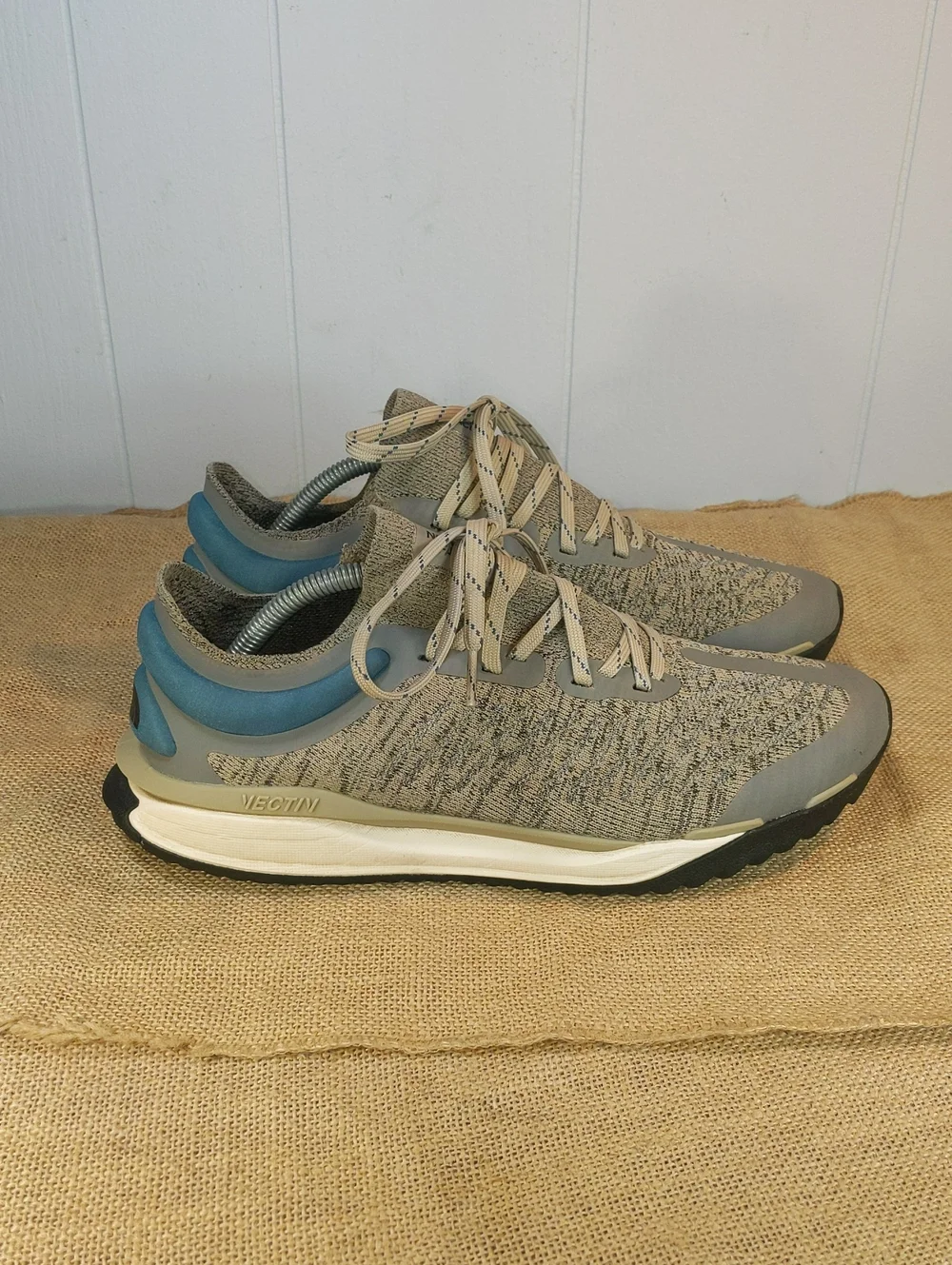The North Face VECTIV Escape Knit Men's Hiking Shoes Sz 10, Grey/Blue/White